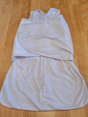 Halo Safe Dreams Wearable Blanket Swaddle Sleep Sack Grey Size Small 3-6 Months